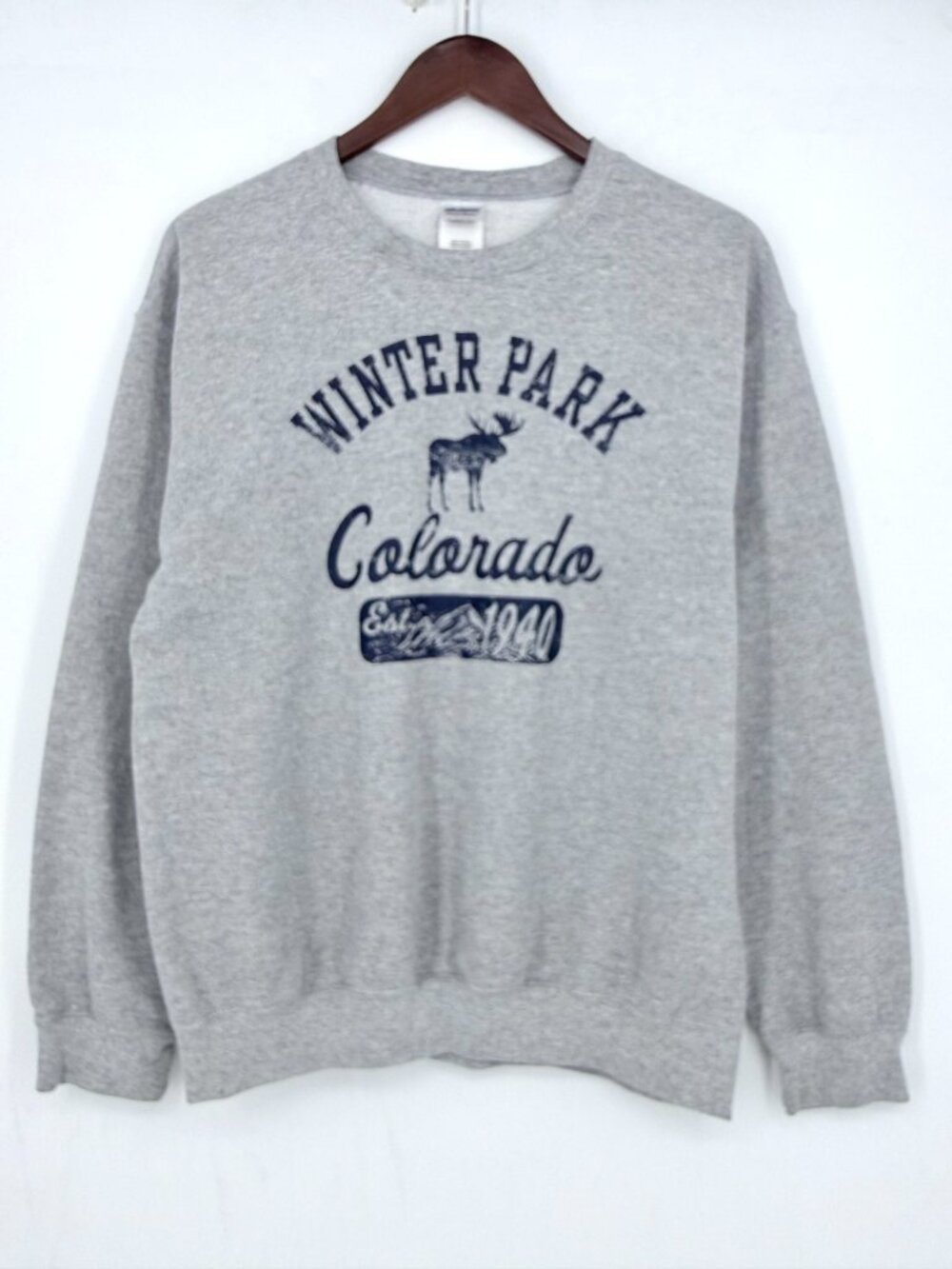 Winter Park Colorado Sweatshirt Medium M Gray Graphic Moose Ski Resort Pullover
